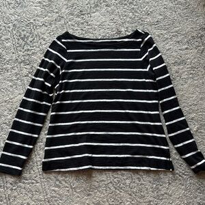 ⭐️Old Navy black and white boat neck long sleeve